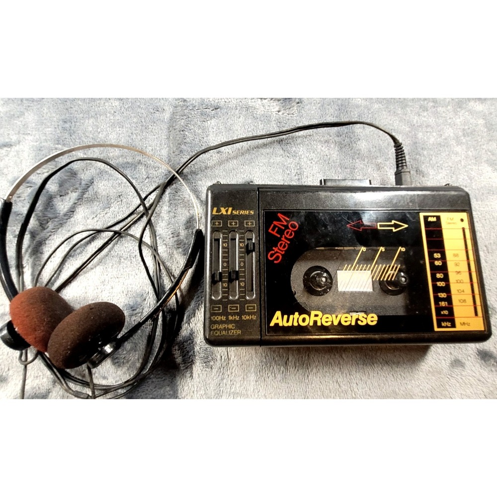 Vintage Sears LXI Series 810 Portable AM/FM Cassette Player/ Walkman *For Parts*